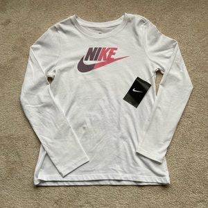 Youth Large Nike Tee, NWT